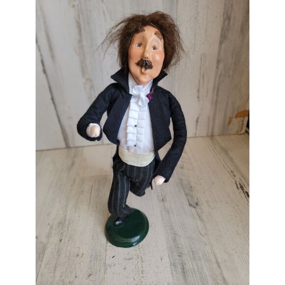 Byers Choice Victorian Butler dance mustache man caroler Xmas vintage - Picture 1 of 8